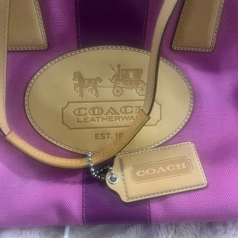 Coach Hamptons Archive 10th Anniversary - Picture 4 of 12